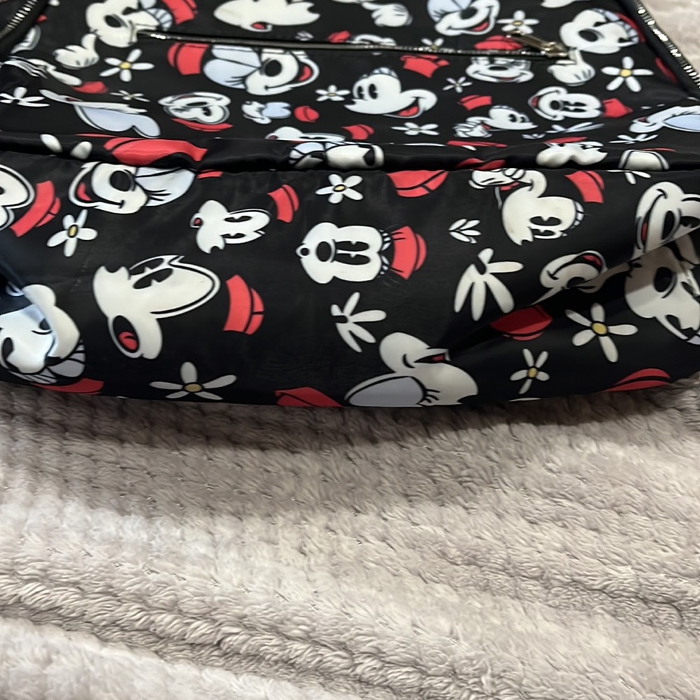 Minnie Mouse backpack - Picture 3 of 4